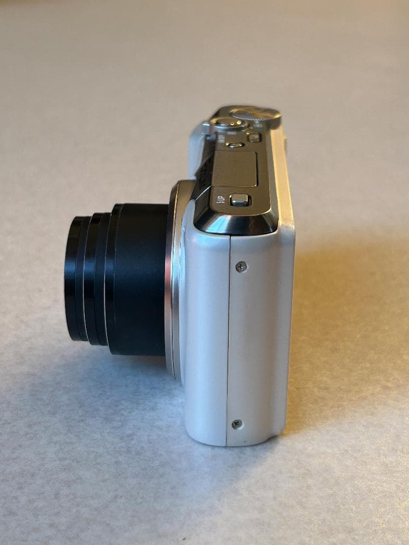 CASIO EX-ZR800 コンパクトデジタルカメラ