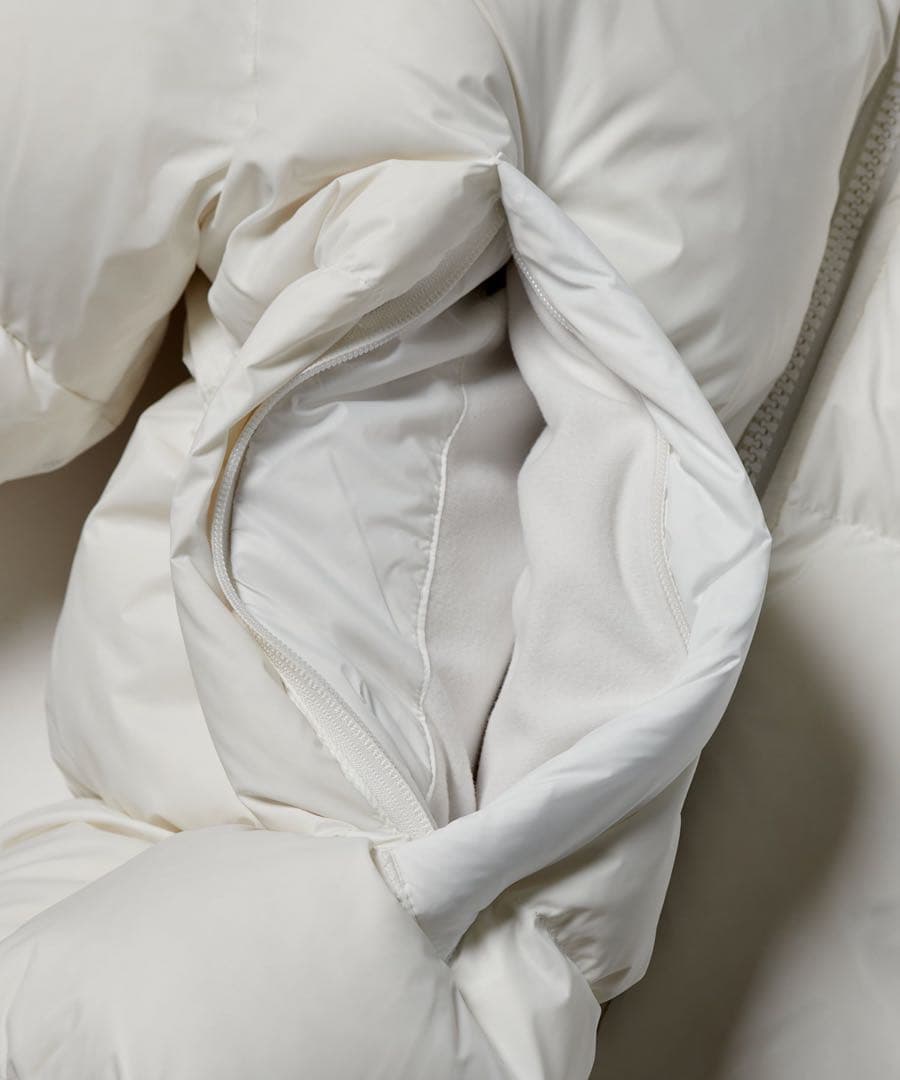 みろく品　UAコールドギアインフラレッド ダウン パッファージャケットトレ