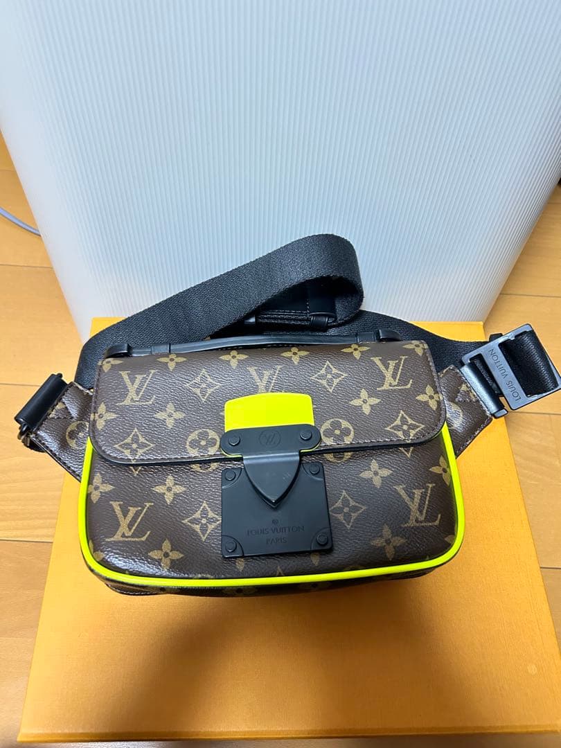 Louis Vuitton メッセンジャーバッグ ブラウン/イエロー