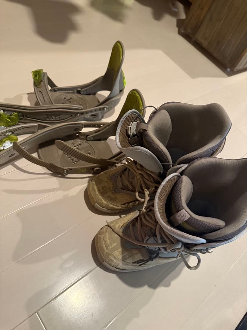 ひ*ろ様 【2月で取下します】子供の成長に各サイズ。ボアブーツ、ビンディング