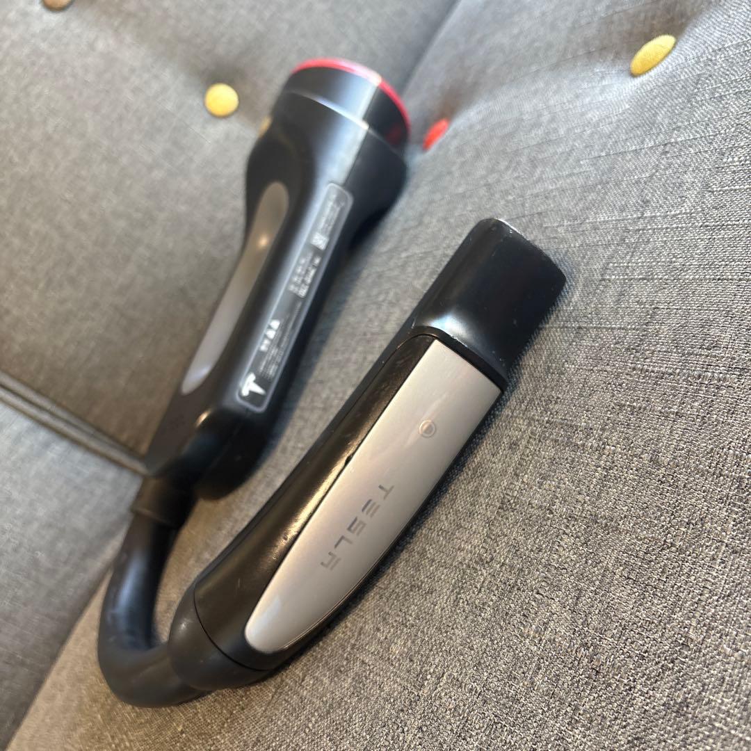 テスラ 車両用 充電アダプター チャデモ(充電速度制限付きの為格安にて出品中￼)