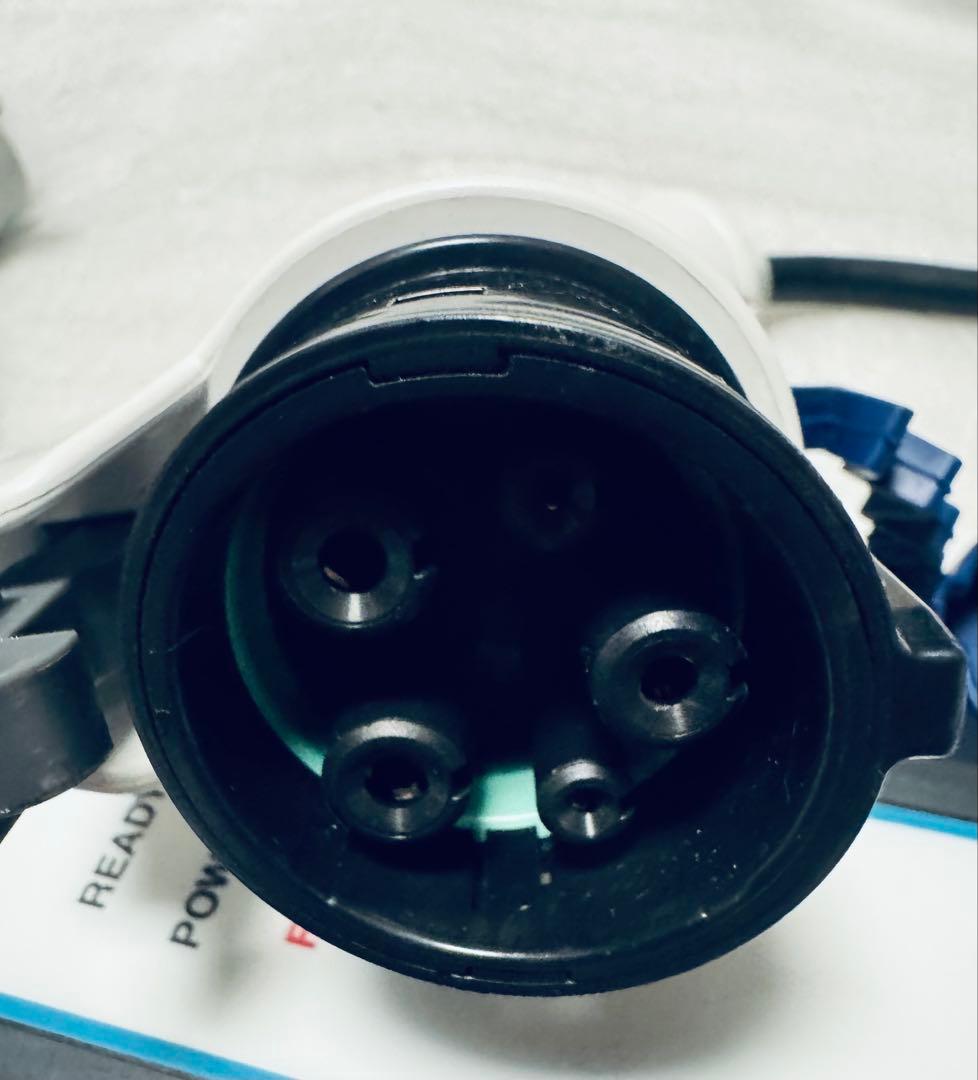 最新型番　日産リーフ充電ケーブル　 6WX0A 708