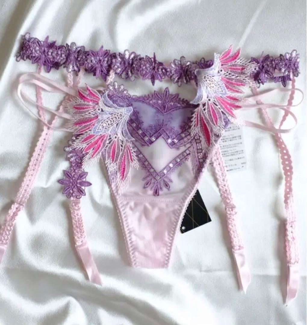 サルート79 店舗限定　ガーターベルト&ソングM PIカラー