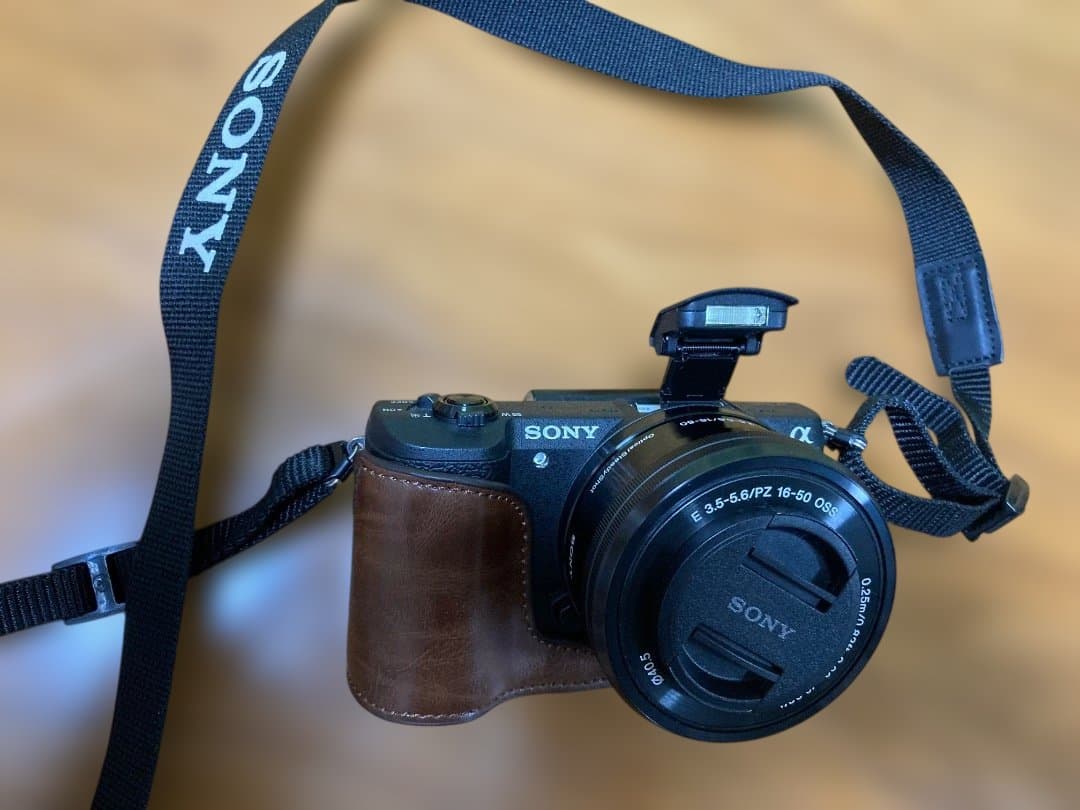 SONY ミラーレス一眼カメラ α5100ダブルズームレンズ&付属品セット