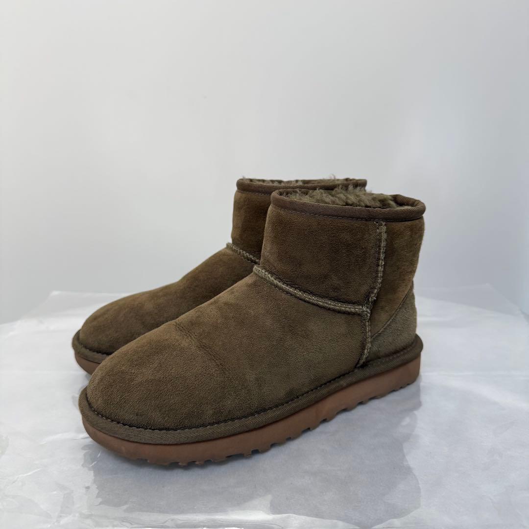 靴 UGG CLASSIC MINI II