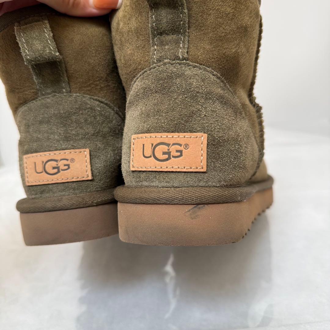 靴 UGG CLASSIC MINI II