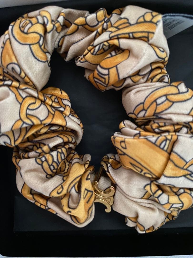 CELINE チェーン柄 ヘアシュシュ