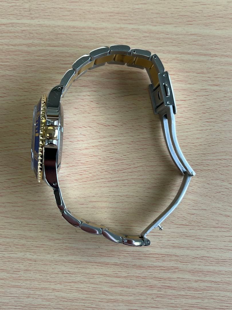 ナバルウォッチ　ユナイテッドアローズ別注コンビダイバーズ腕時計　ブルー