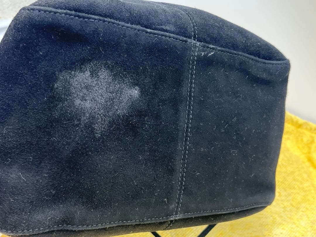 FENDI フェンディ 黒 マンマバケット スウェード ハンドバッグ