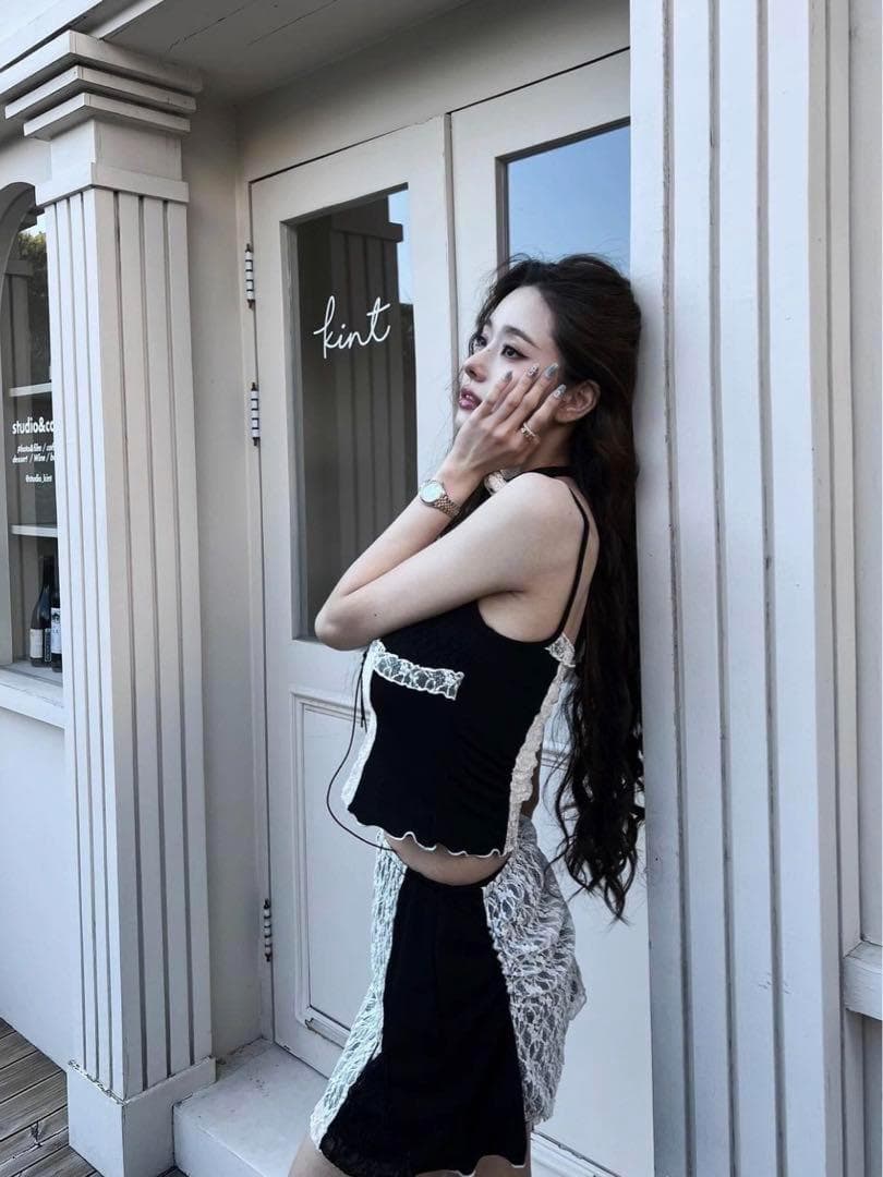 ジアちゃん着用 ♡セクシー可愛い黒白レースキャミソールミニスカートセットアップ