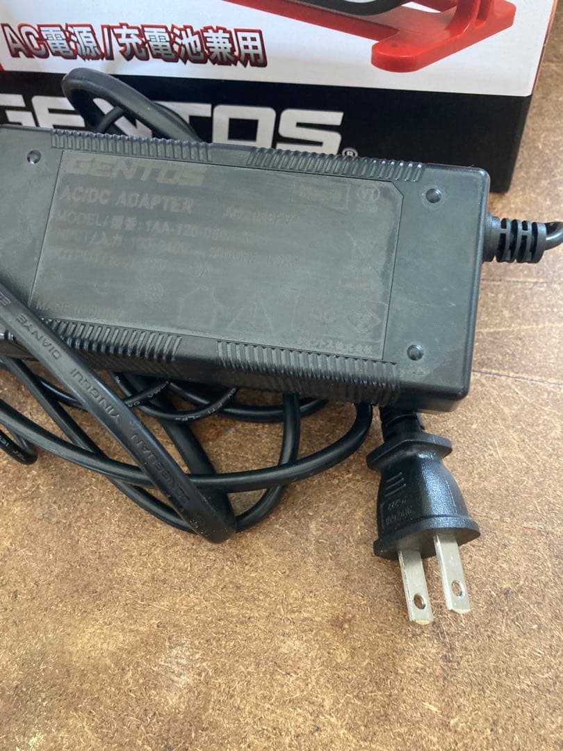 GENTOS GZ-314 中古　ジェントス　投光器　LED