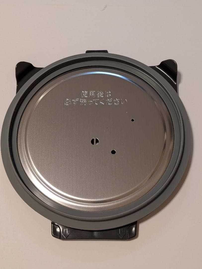 【2025年製】東芝　真空圧力IH炊飯器　RC-10HGX 炊飯器　白色