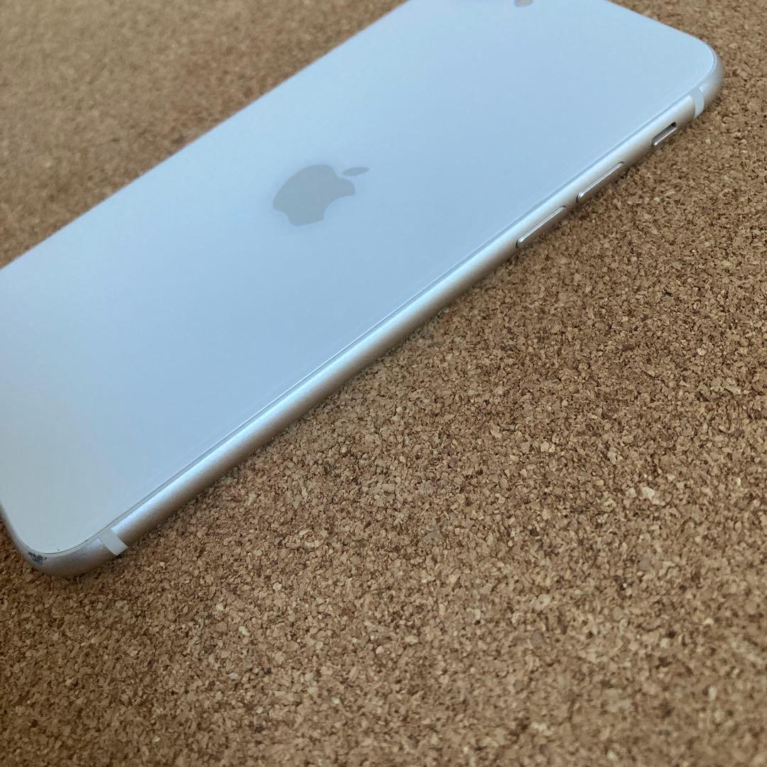 740【早い者勝ち】電池最良好☆iPhoneSE3 128GB SIMフリー☆