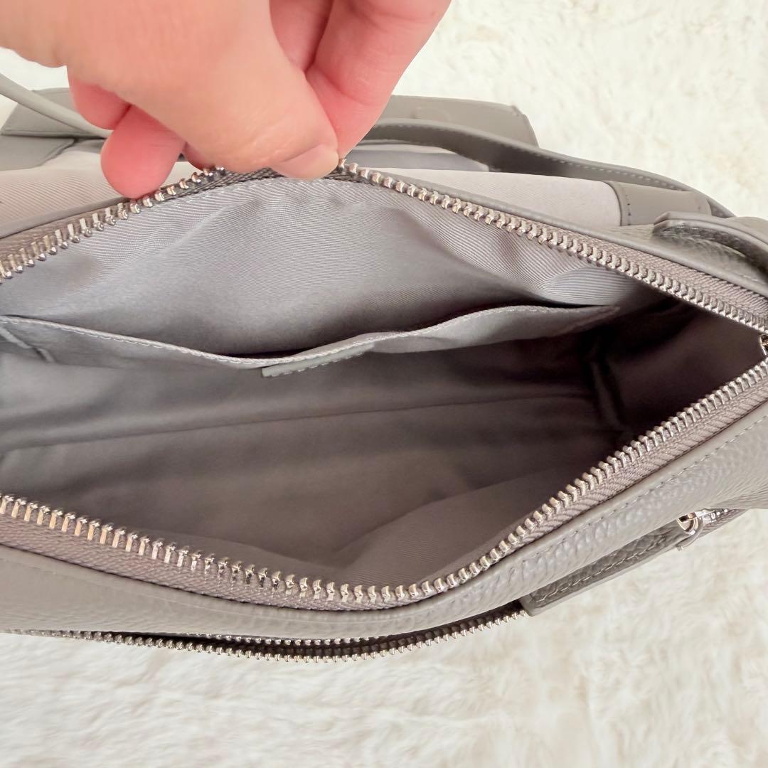 美品✨ビアズリー　レザーボディバッグ　トープ　ショルダーバッグ　2WAY 完売品