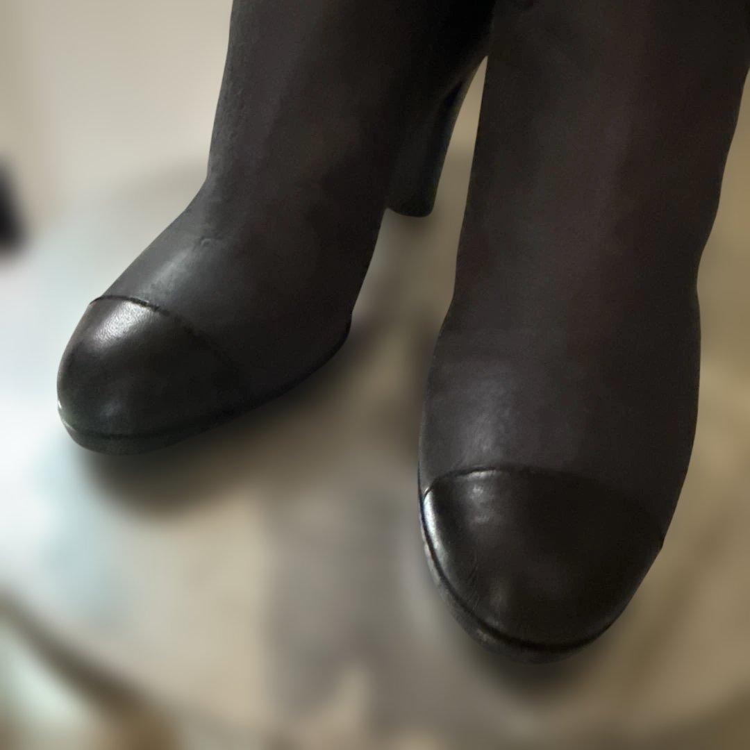 CHANEL ココマークムートンブーツ