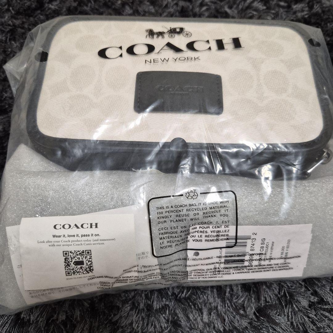 COACH ワイアット クロスボディバック新品同様未使用品