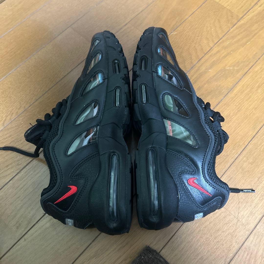 Supreme Air Max 95 ブラック/レッド ウリ