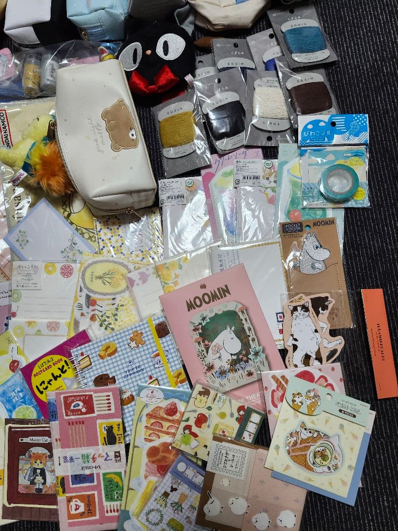 し*ー様 ポケモン　ちいかわ　サンリオ　メモ帳　筆箱　糸　すみっコぐらし　まとめ