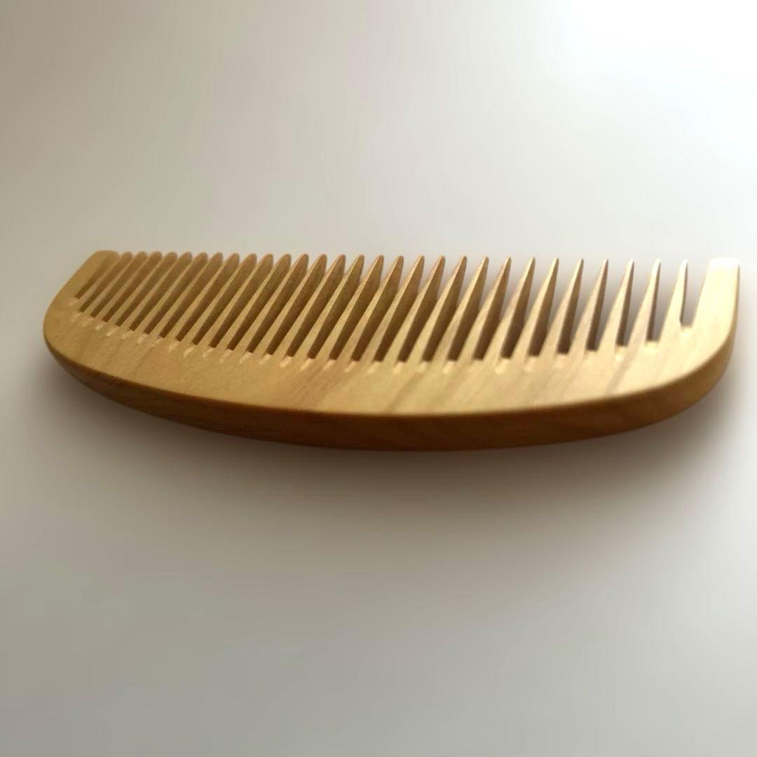 十三や　つげとかし櫛