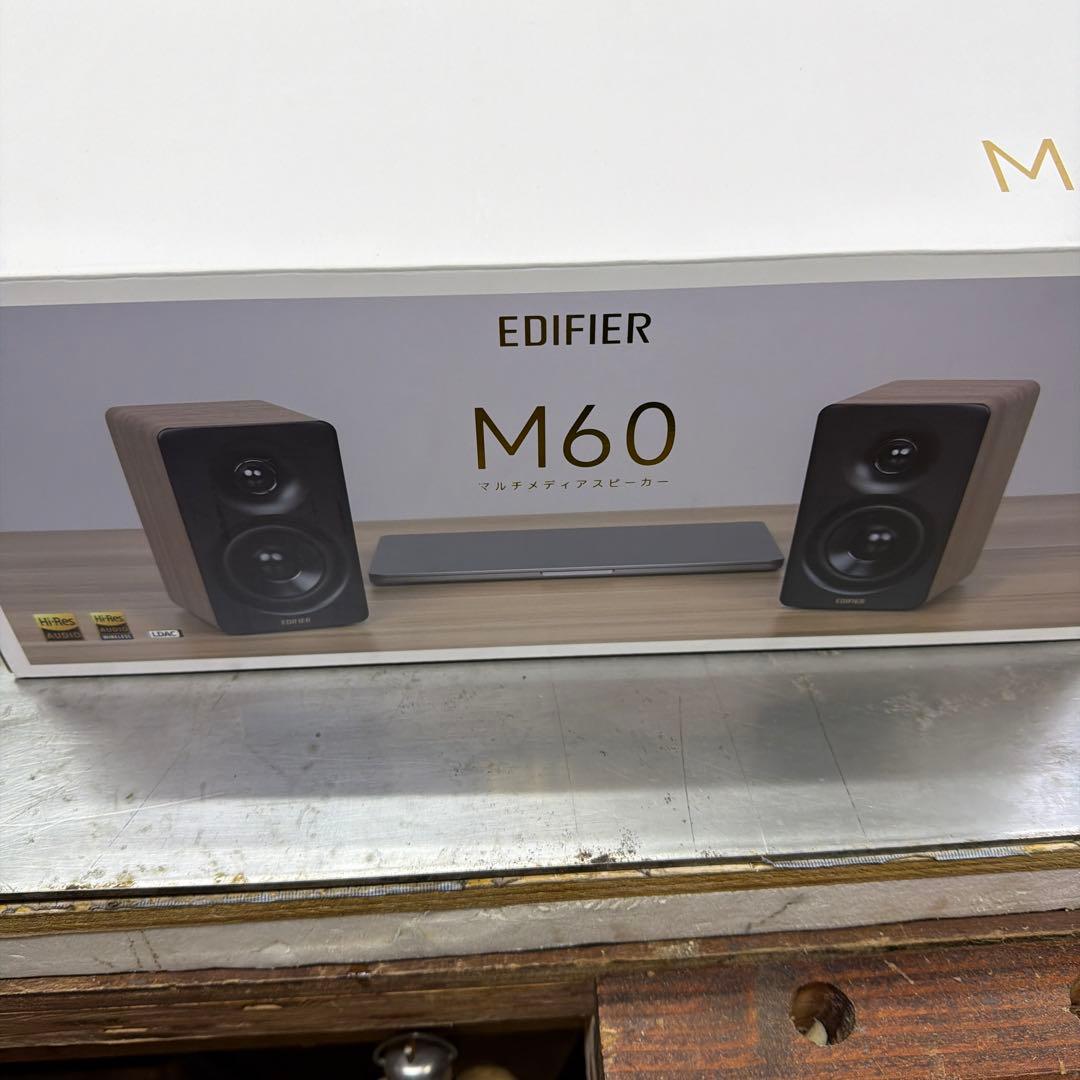 エディファイア　M60