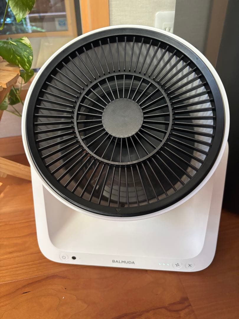 バルミューダグリーンファンC2 バッテリーパック付きサーキュレーター扇風機