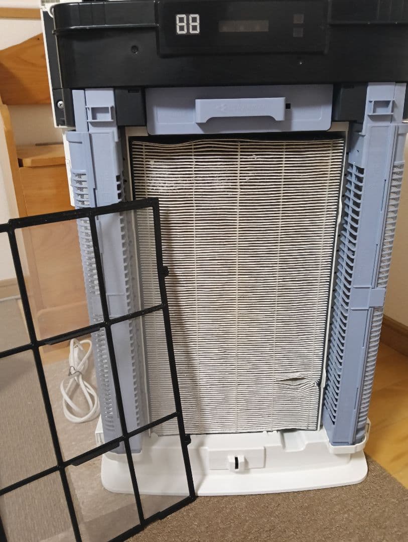 空気清浄機 ダイキン MCK70TE4-W 17年製 ホワイト