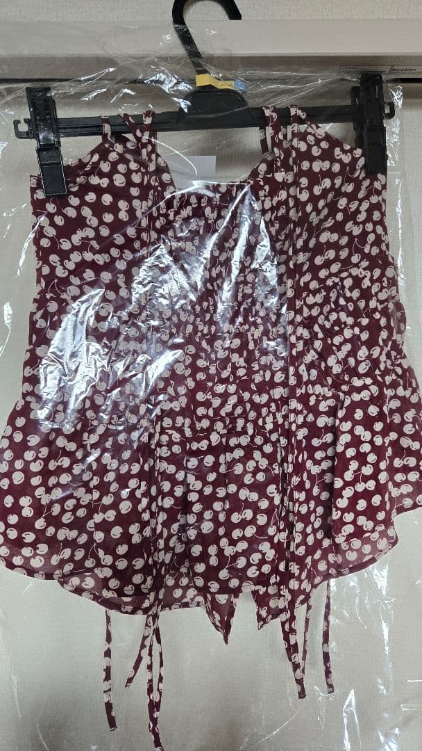 トップス Cherry Pattern Strap Top
