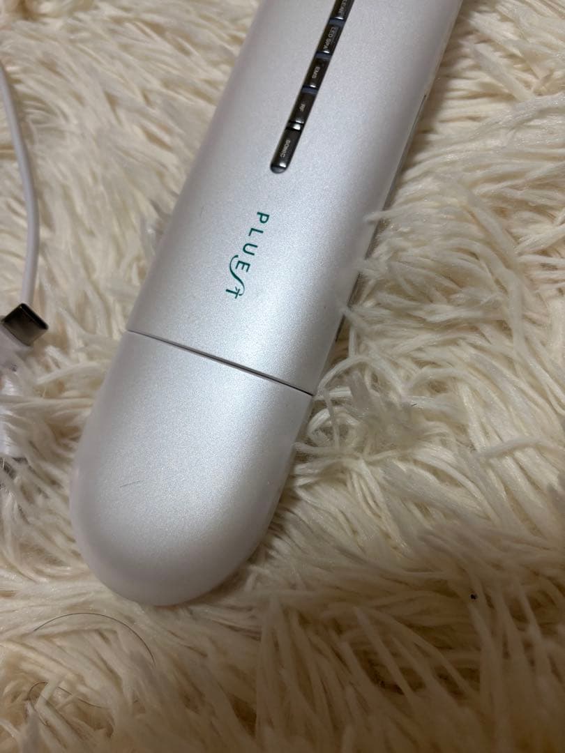 PLUG 美顔器 シルバー USBケーブル付き