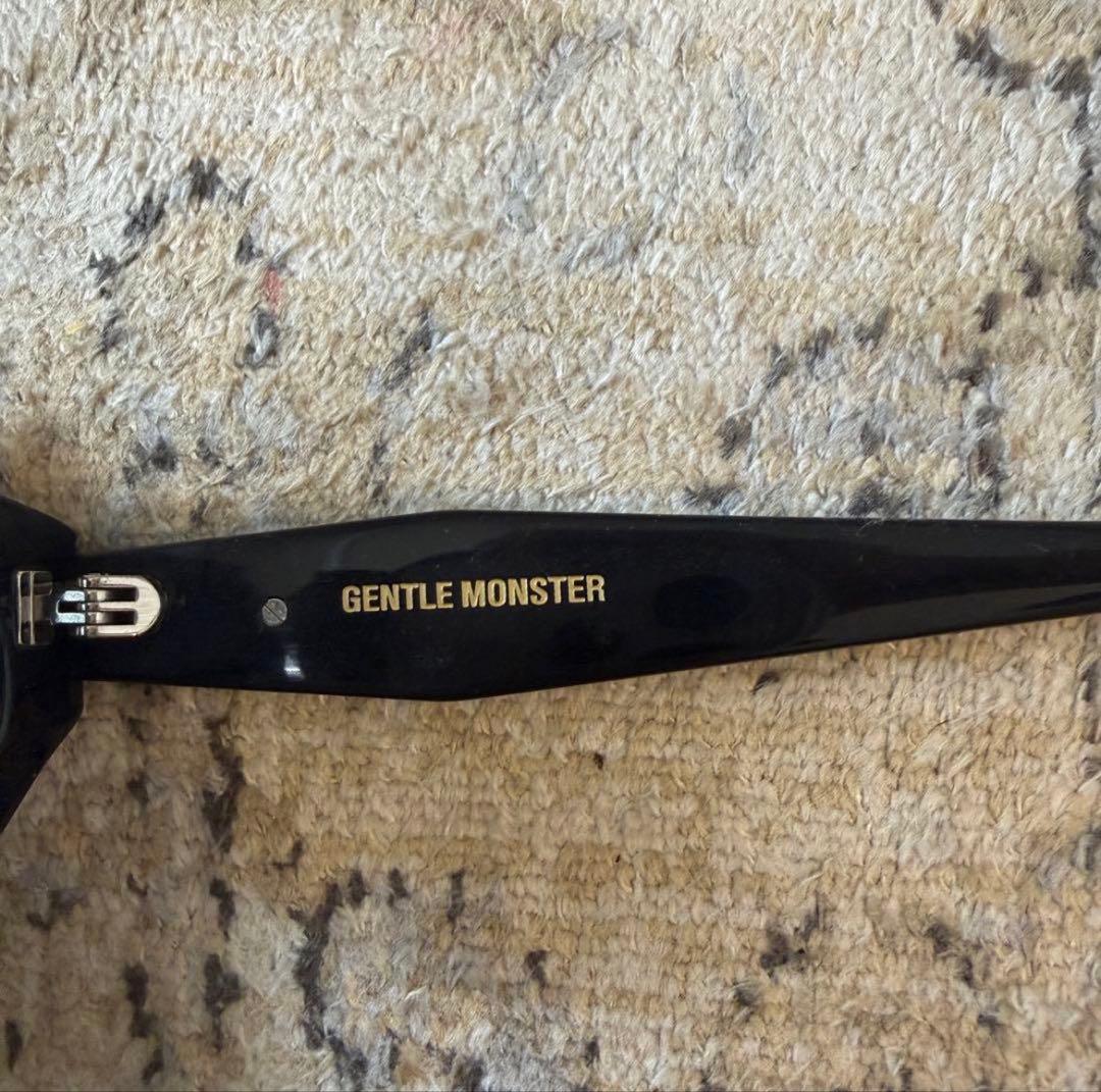GENTLE MONSTER Rococo 01 ブラック 【きい】