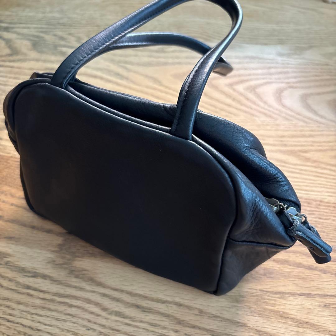 < a >アー Boston S size / Black