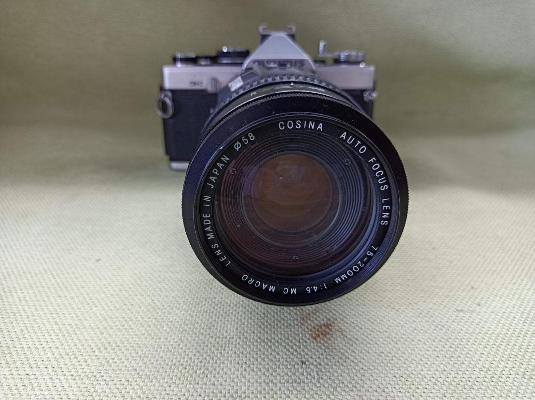 都《QKRTT》オリンパス　OM-2　一眼レフ　COSINA75-200MM