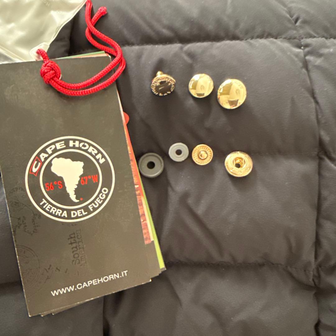 Cape Horn ダウンジャケット （穴補修あり）