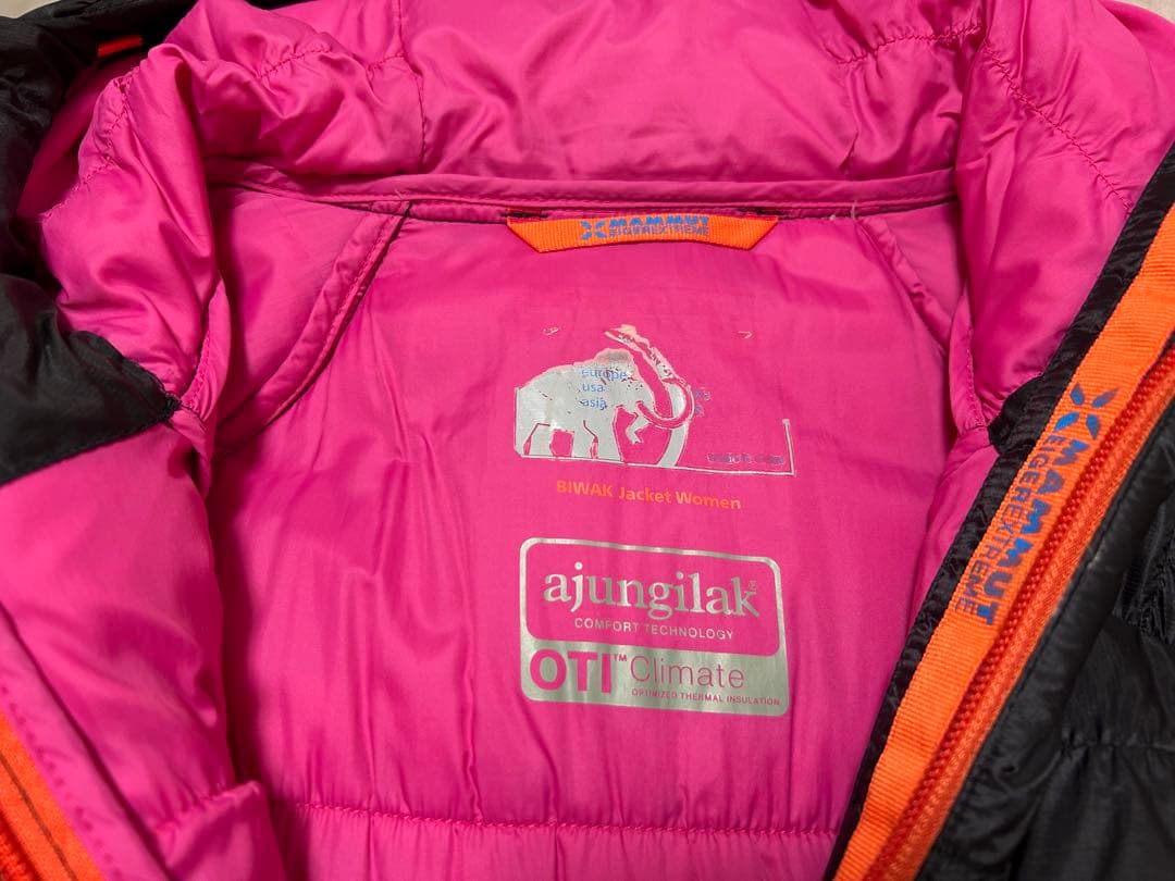 MAMMUT EIGETEXTREMEブラック ピンク ダウンジャケット