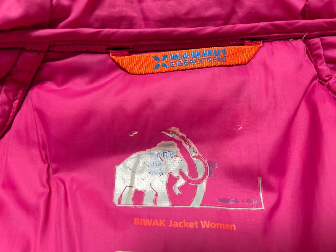 MAMMUT EIGETEXTREMEブラック ピンク ダウンジャケット