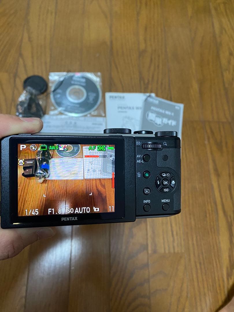 Pentax MX1 シルバー　デジタルカメラ