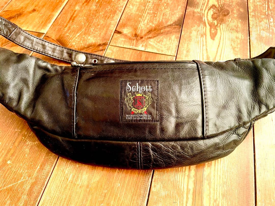 初期　Schott ブラックレザー ボディバッグ　カスタム