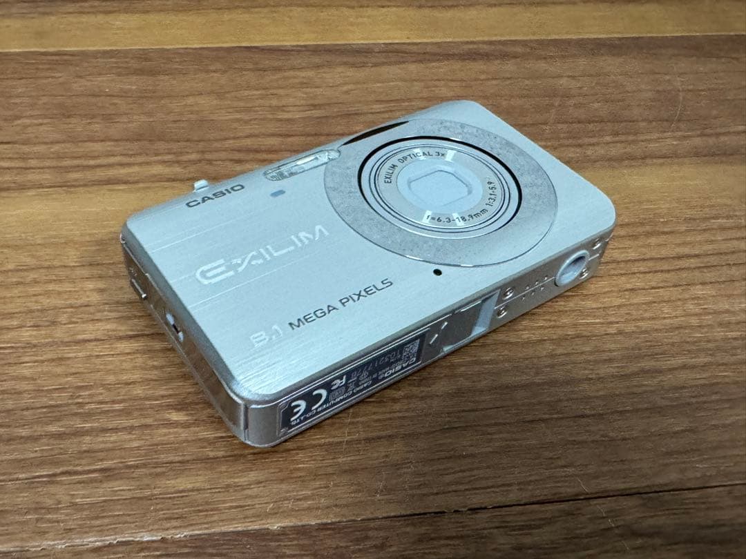 【未使用品】CASIO EXILIM EX-Z80 デジカメ