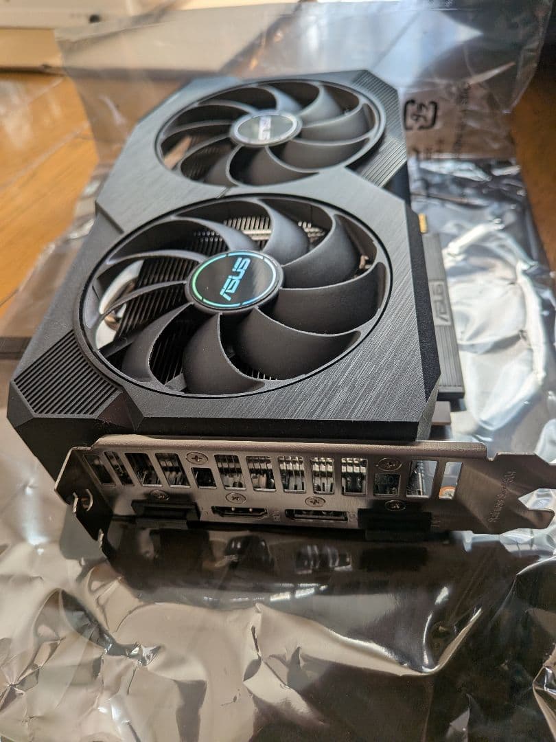 グラフィックボード・グラボ・ビデオカード ASUS AMD Radeon RX 7600 8GB OC Dual