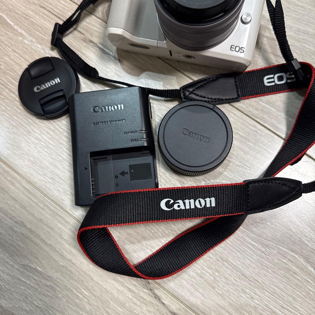 【美品】Canon EOS Kiss M ホワイト