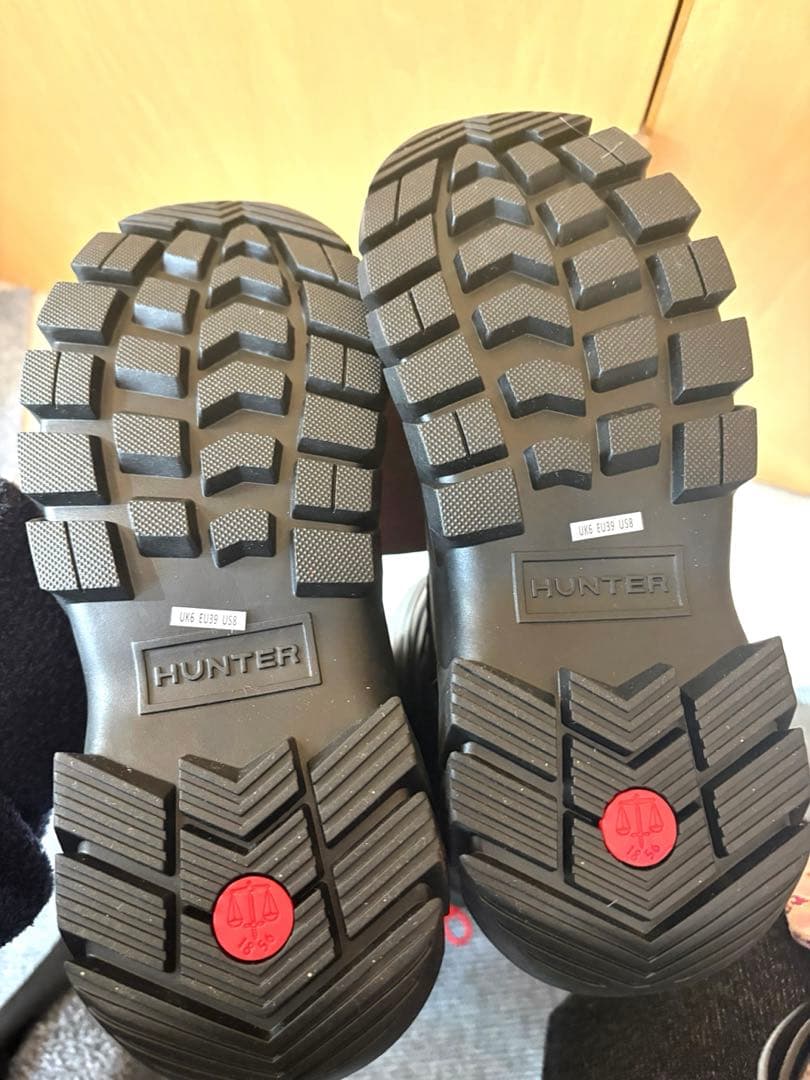 【新品・未使用】　HUNTER スノーブーツ　25cm相当（EU39／UK6）