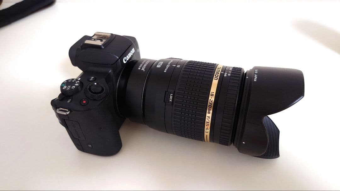 Canon EOS KissМ2 ミラーレスカメラ バッテリー３個