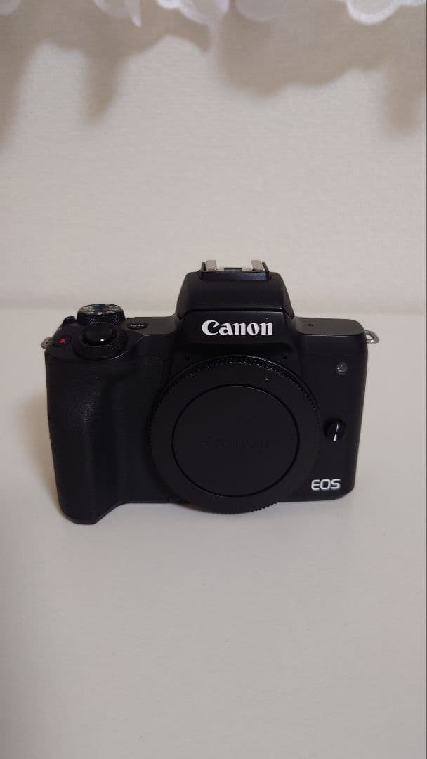 Canon EOS KissМ2 ミラーレスカメラ バッテリー３個
