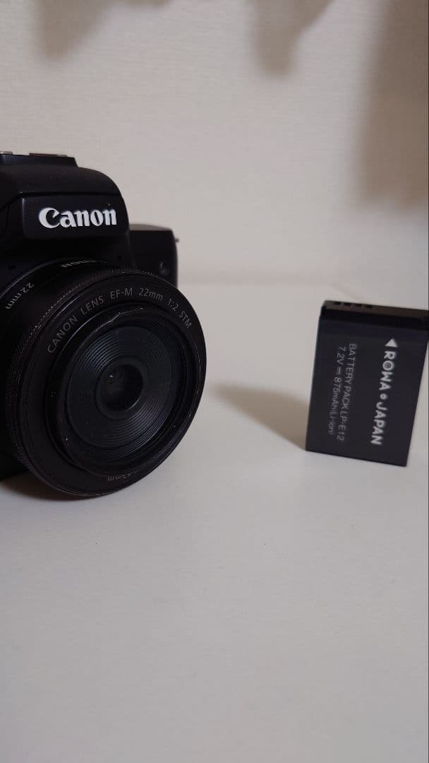 Canon EOS KissМ2 ミラーレスカメラ バッテリー３個