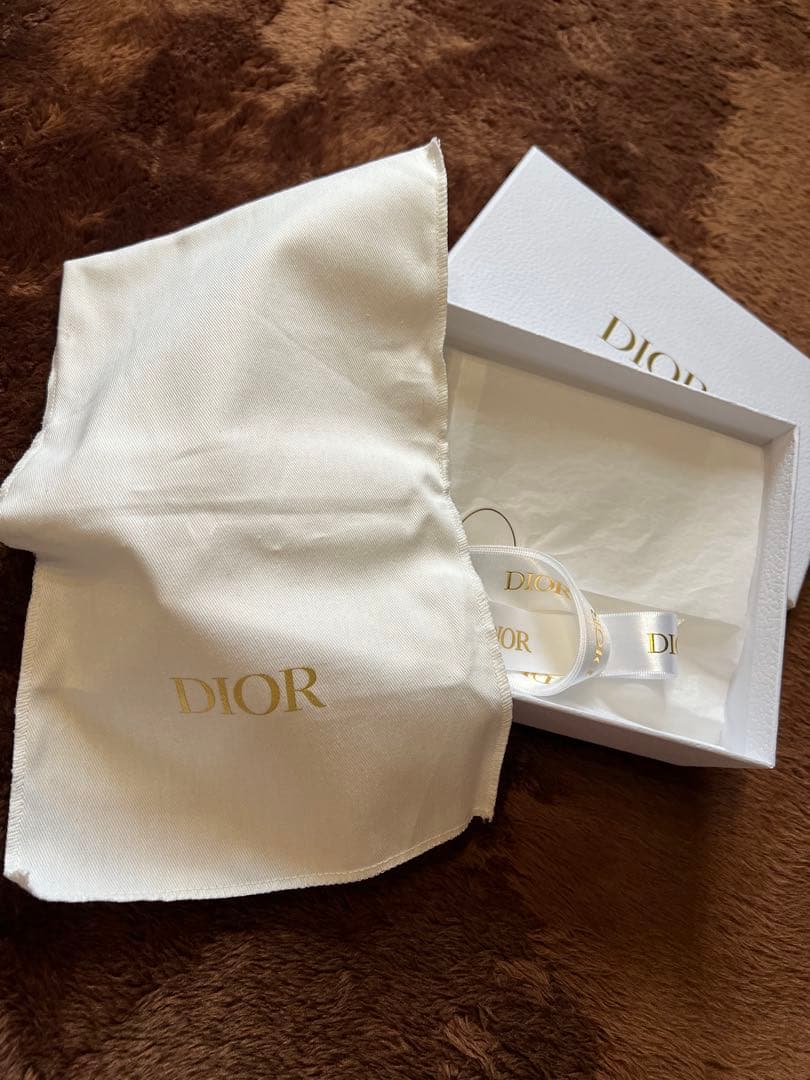 正規品・DIOR携帯ケース・iPhone13pro・箱、袋・レシート有り