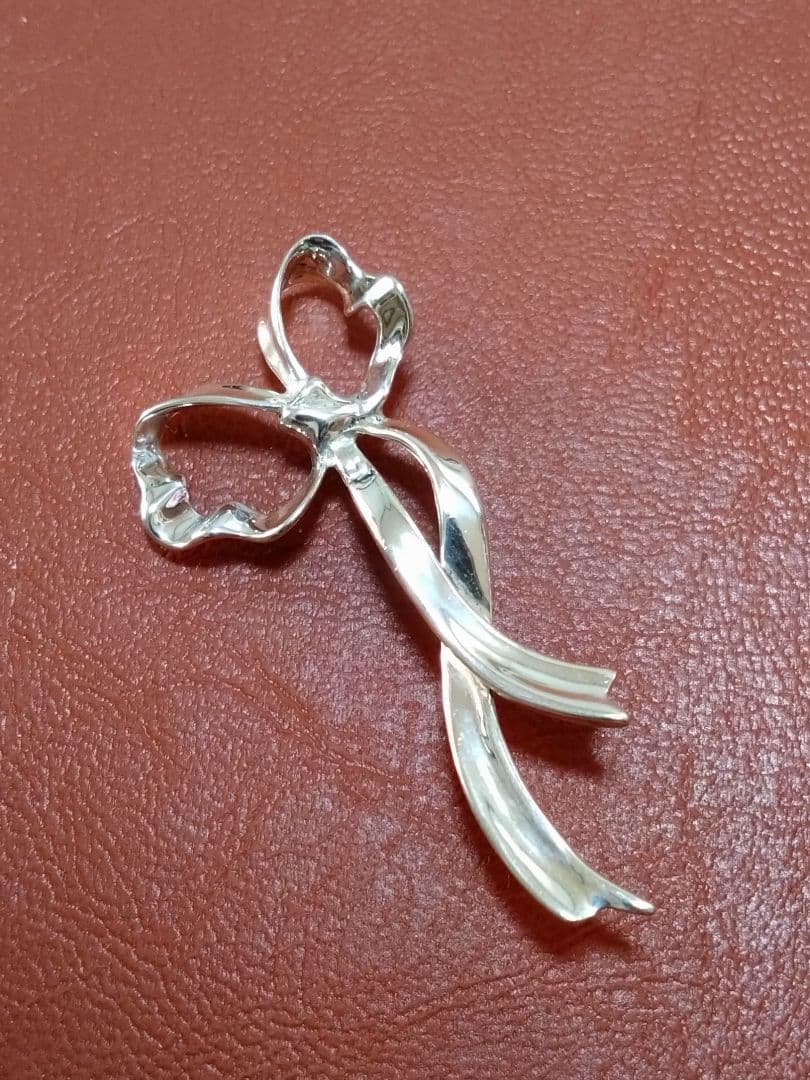 Tiffany＆Co ティファニー ブローチ リボンモチーフ SV925