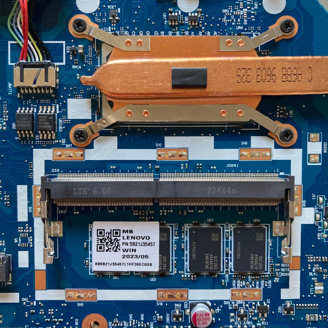 ジャンク 動作未確認 液晶割れ Lenovo IdeaPad L360i