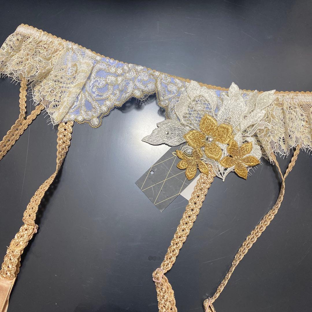 サルート02 プレステージ　ガーターベルト PUカラー