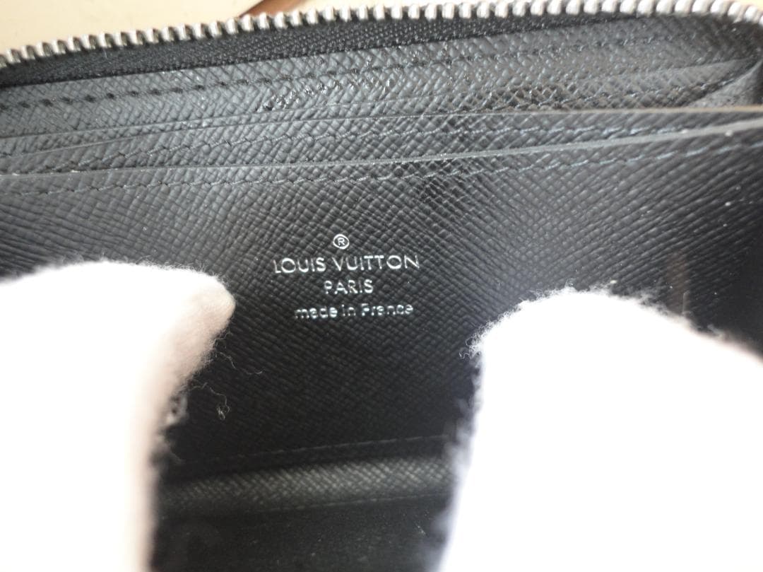 超美品☆ヴィトン モノグラム ケース【ジッピー・パース】C17