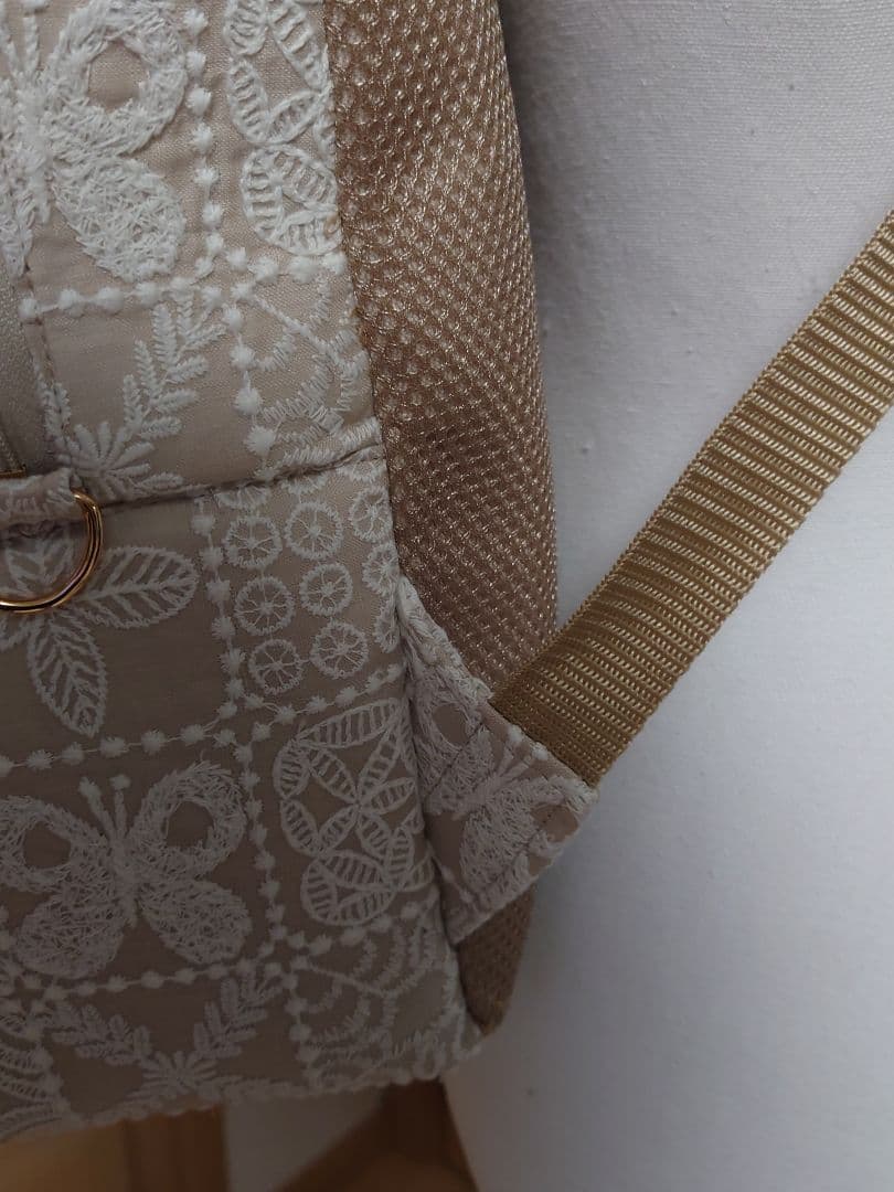 forest tile light beige　ミナペルホネン　リュック