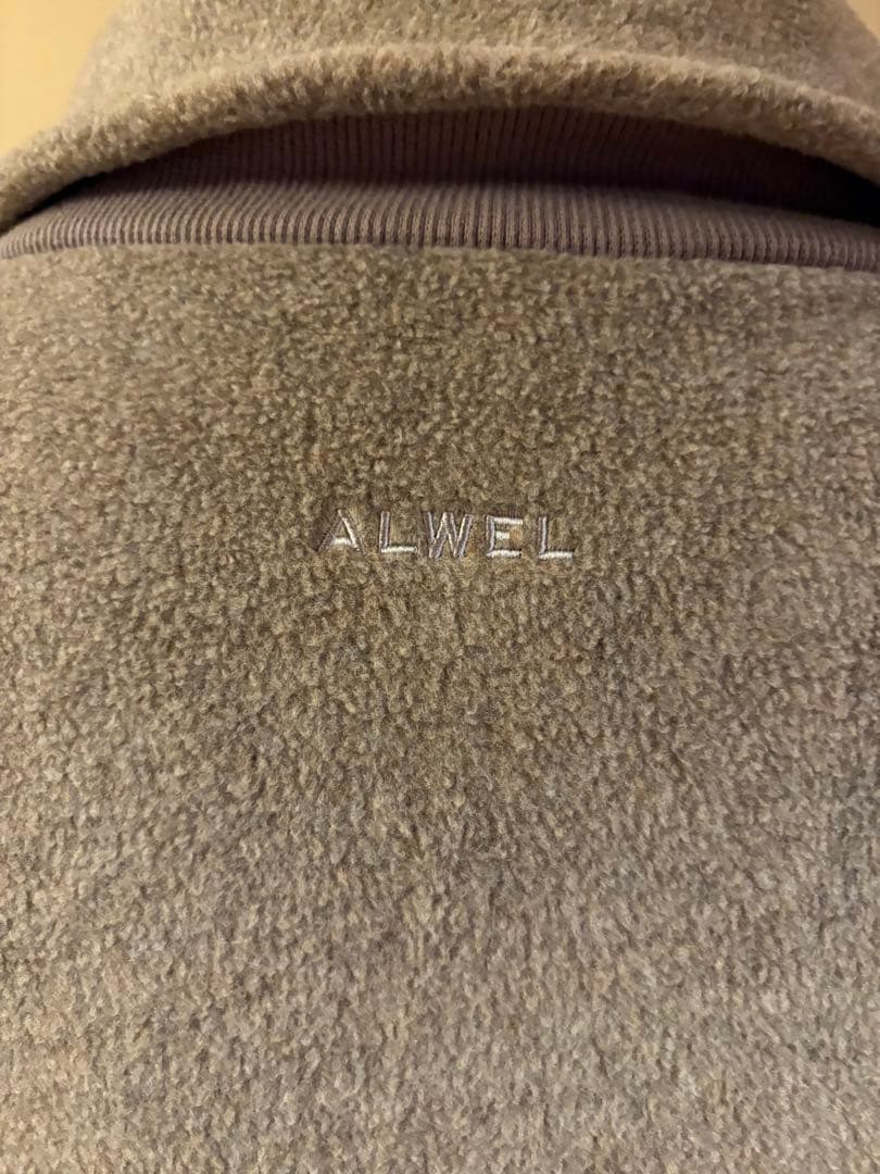 値下‼️ALWELオルウェル / Fleece High Neck Pomocha